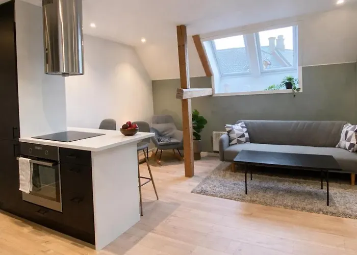 Art Nouveau In The Middle Of Downtown Lägenhet Ålesund